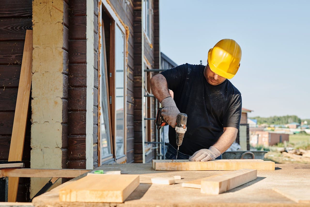 builder-vs-contractor