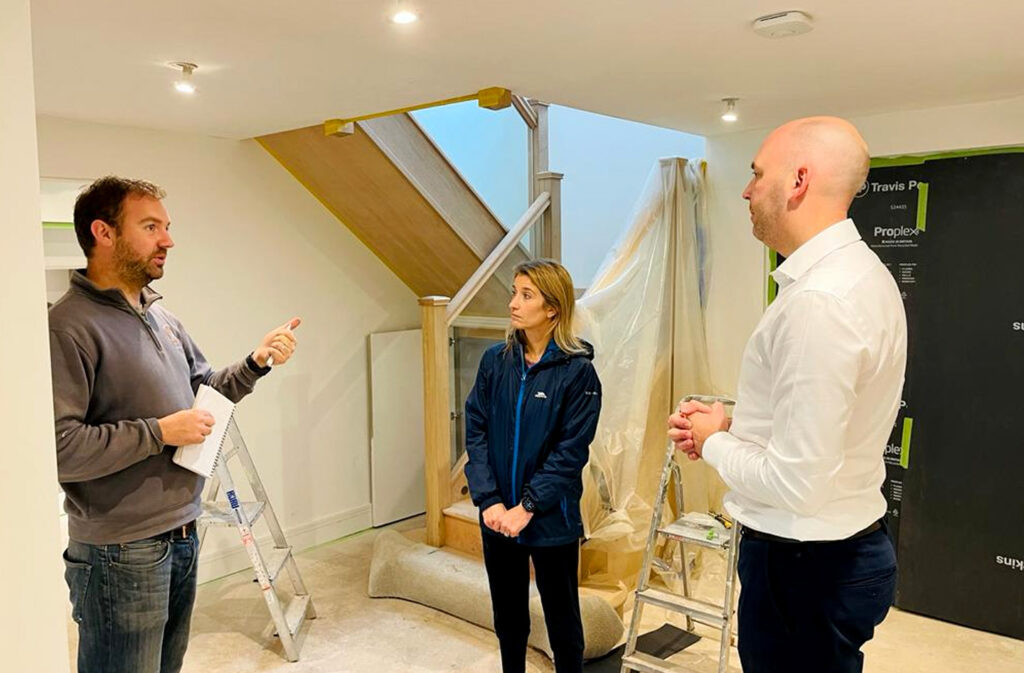 How much does an architect in Walton-on-Thames cost?